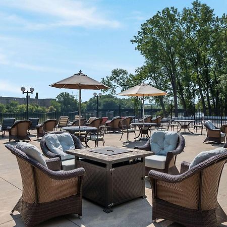 Radisson Hotel Grand Rapids Riverfront Buitenkant foto